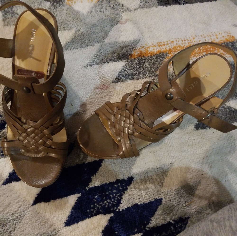 Nine west size 8.5 womens heels